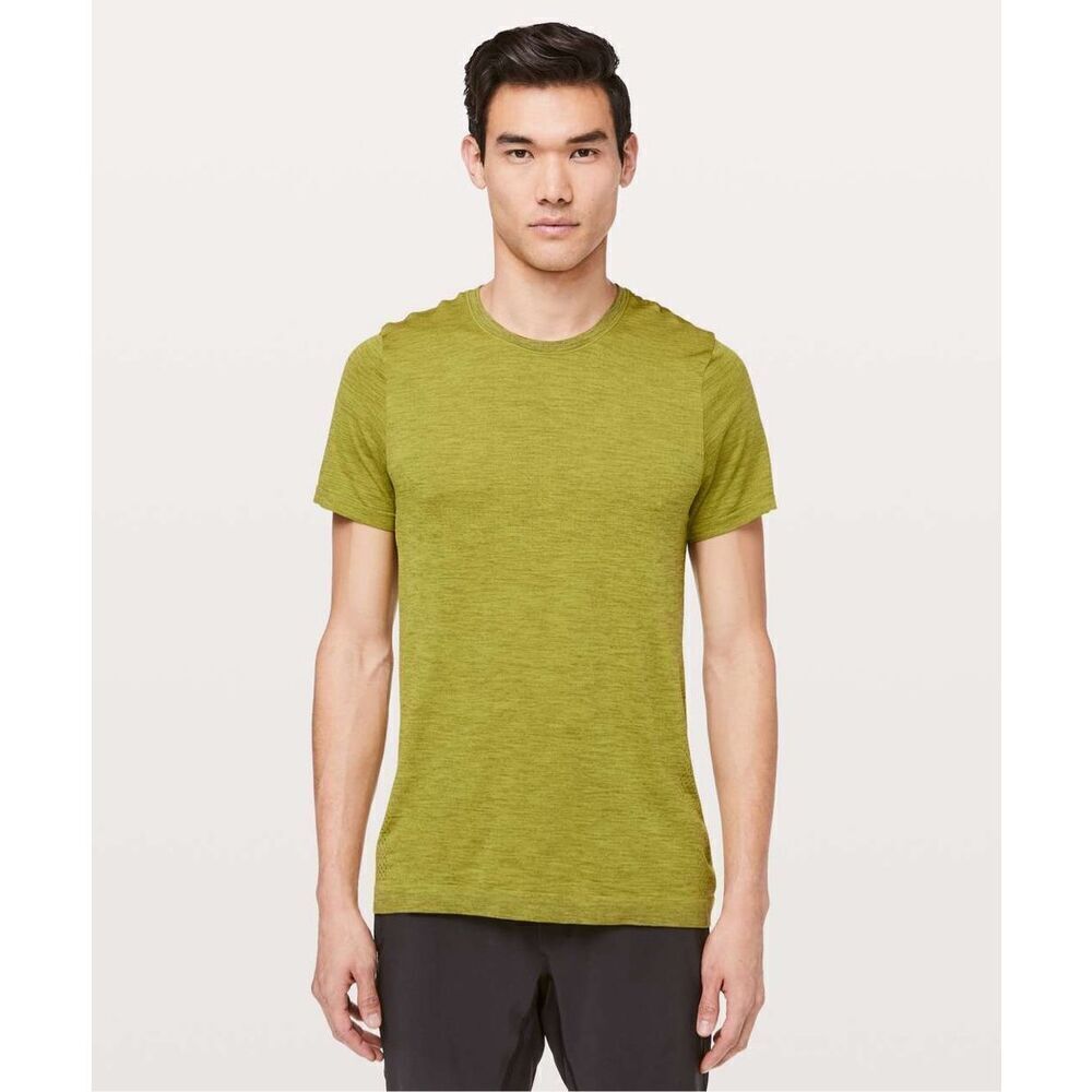 Lululemon Metal Vent Tech Surge Short Sleeve size XL Mossy Golden Lime